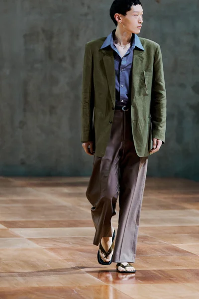 Look 36